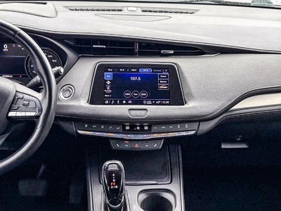 2023 Cadillac XT4 Premium Luxury