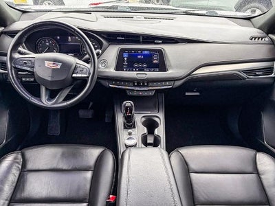2023 Cadillac XT4 Premium Luxury