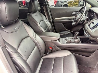2023 Cadillac XT4 Premium Luxury