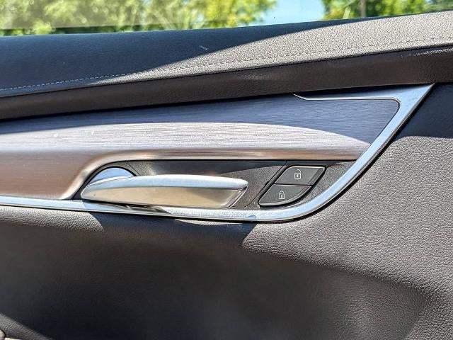 2024 Cadillac XT5 Luxury