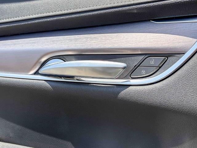 2023 Cadillac XT5 Luxury