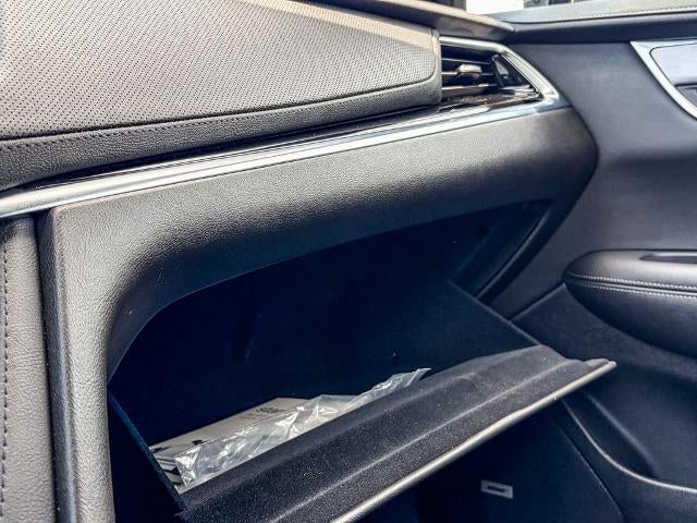 2025 Cadillac XT6 Luxury