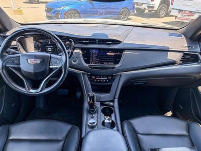 2023 Cadillac XT6 Luxury