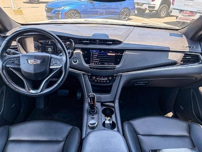 2023 Cadillac XT6 Luxury