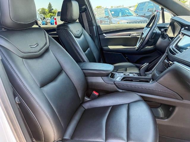 2023 Cadillac XT6 Luxury
