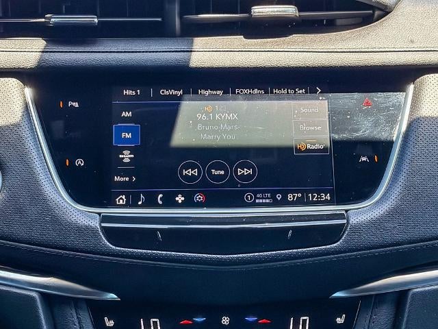 2024 Cadillac XT6 Luxury