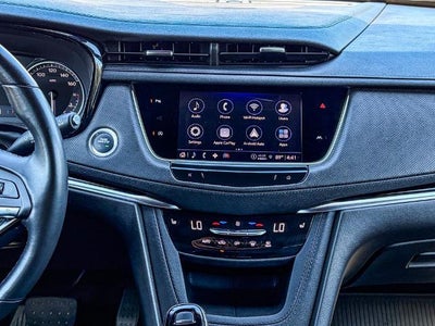 2024 Cadillac XT6 Luxury