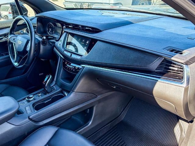 2024 Cadillac XT6 Luxury