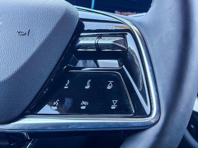 2025 Cadillac LYRIQ Luxury 1