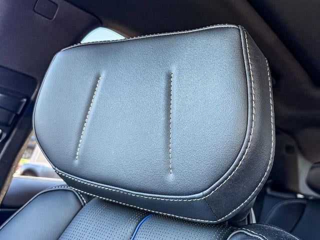 2025 Cadillac LYRIQ Luxury 1