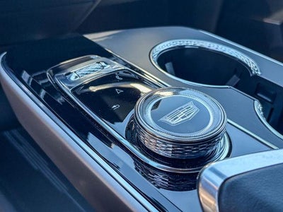 2024 Cadillac LYRIQ Luxury 1