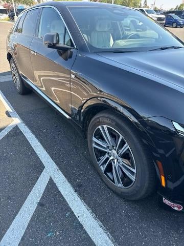 2024 Cadillac LYRIQ Luxury 2