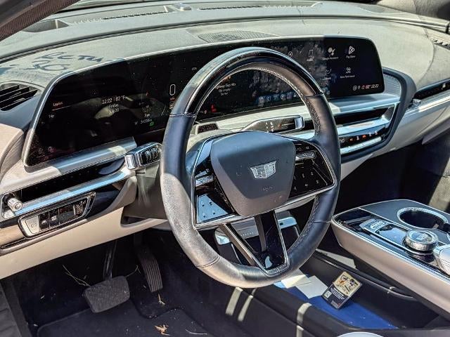 2024 Cadillac LYRIQ Luxury 3