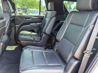 2022 Cadillac Escalade Sport