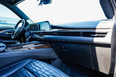 2023 Cadillac Escalade 4WD Sport Platinum