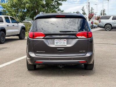 2017 Chrysler Pacifica Limited