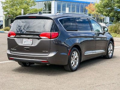 2017 Chrysler Pacifica Limited