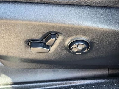 2025 Chrysler Pacifica Hybrid Premium S Appearance Pkg