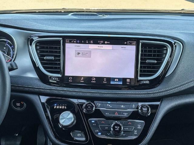 2025 Chrysler Pacifica Hybrid Premium S Appearance Pkg