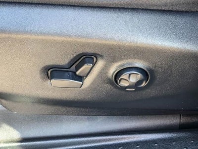 2025 Chrysler Pacifica Hybrid Premium S Appearance Pkg