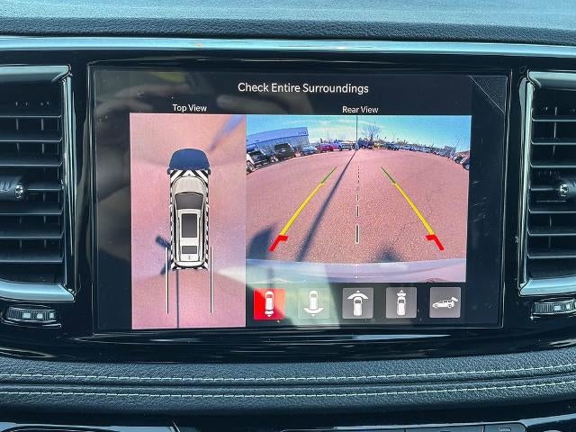 2025 Chrysler Pacifica Hybrid Premium S Appearance Pkg