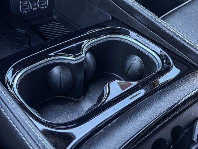 2025 Chrysler Pacifica Hybrid Premium S Appearance Pkg