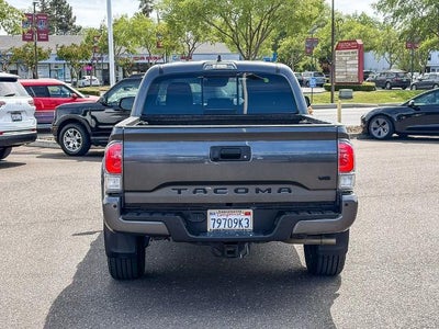 2022 Toyota Tacoma 4WD SR5