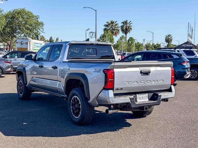 2026 Toyota Tacoma 4WD SR5