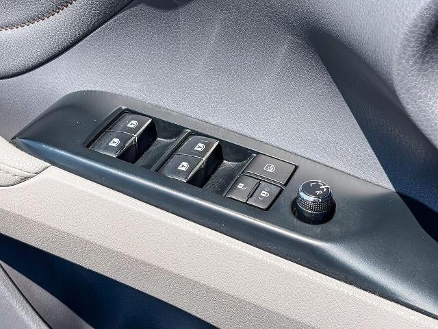 2018 Toyota Camry Hybrid LE