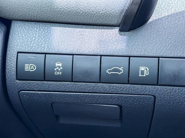2018 Toyota Camry Hybrid LE
