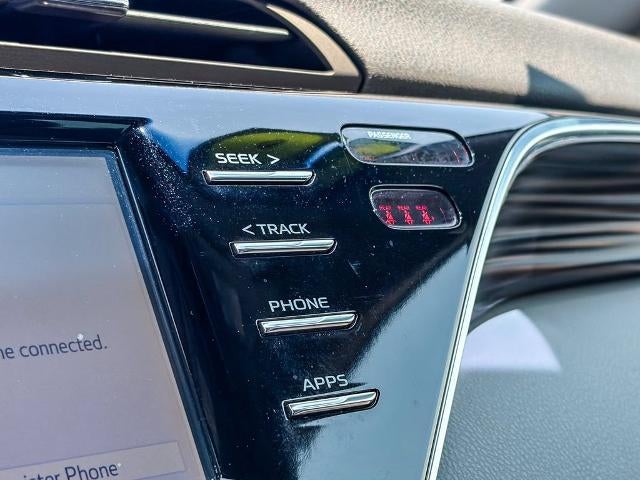2018 Toyota Camry Hybrid LE