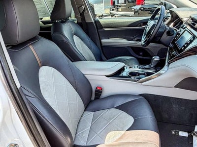 2018 Toyota Camry Hybrid LE