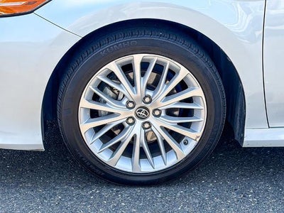 2018 Toyota Camry Hybrid LE