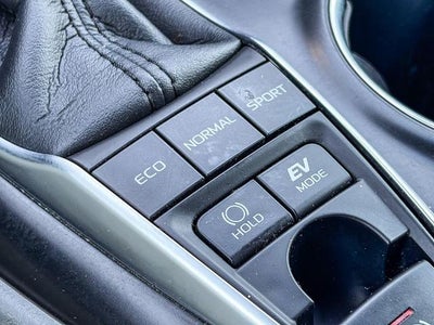 2018 Toyota Camry Hybrid LE