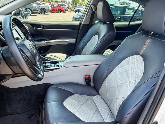 2018 Toyota Camry Hybrid LE