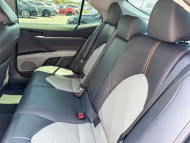 2018 Toyota Camry Hybrid LE