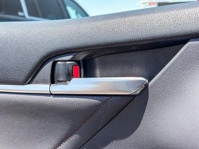 2018 Toyota Camry Hybrid LE