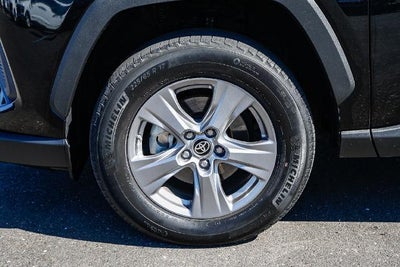 2022 Toyota RAV4 Hybrid LE