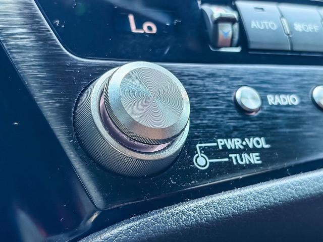 2023 Lexus ES 350 F SPORT Handling
