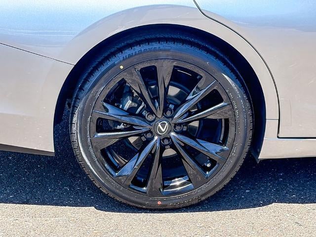 2023 Lexus ES 350 F SPORT Handling