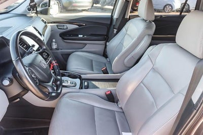 2019 Honda Pilot Touring 8-Passenger
