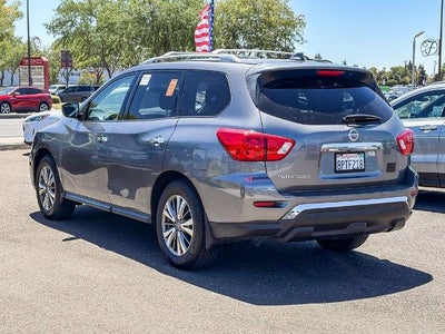 2020 Nissan Pathfinder S 2WD