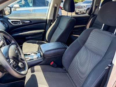 2020 Nissan Pathfinder S 2WD