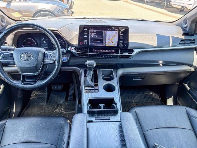 2023 Toyota Sienna Woodland Edition