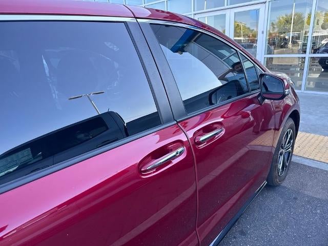 2025 Toyota Sienna Platinum