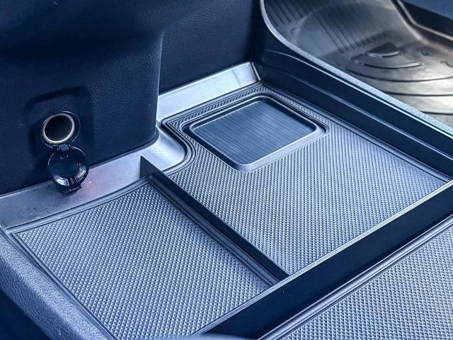 2025 Toyota Sienna Platinum