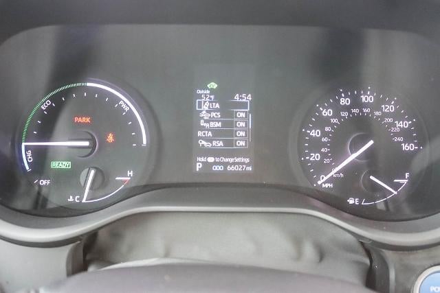 2023 Toyota Sienna LE