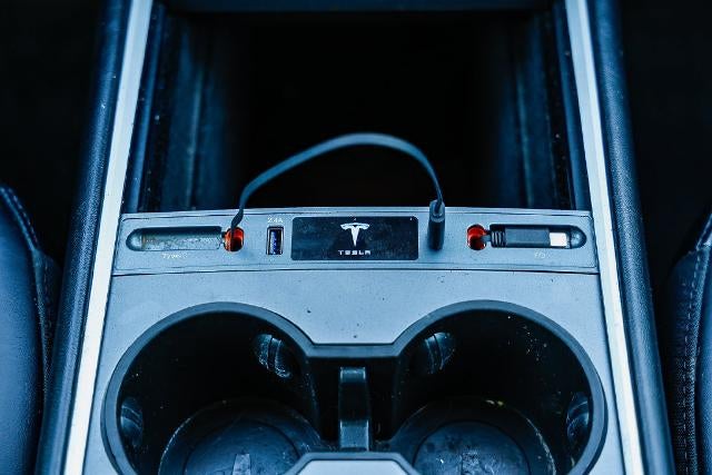 2023 Tesla Model 3 Base
