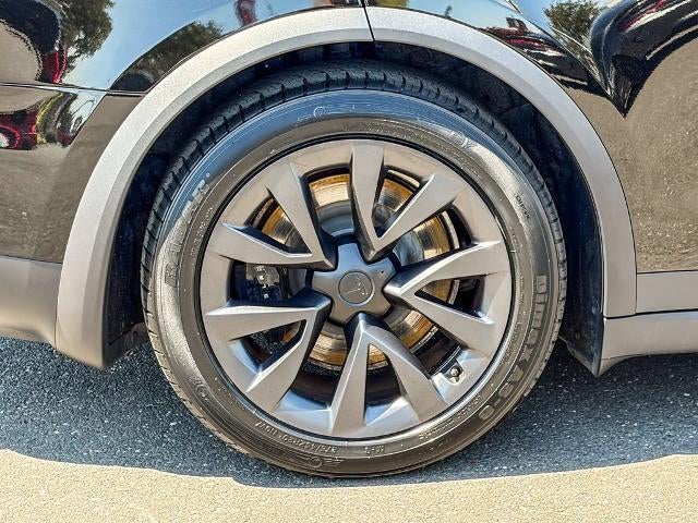 2023 Tesla Model X Base