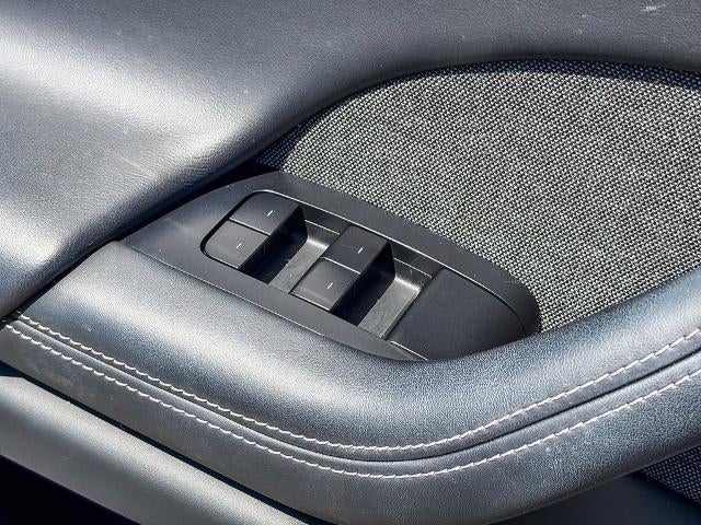 2023 Tesla Model X Base